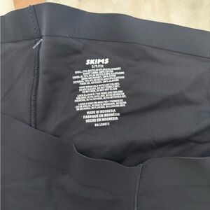 Skims Black Leggings